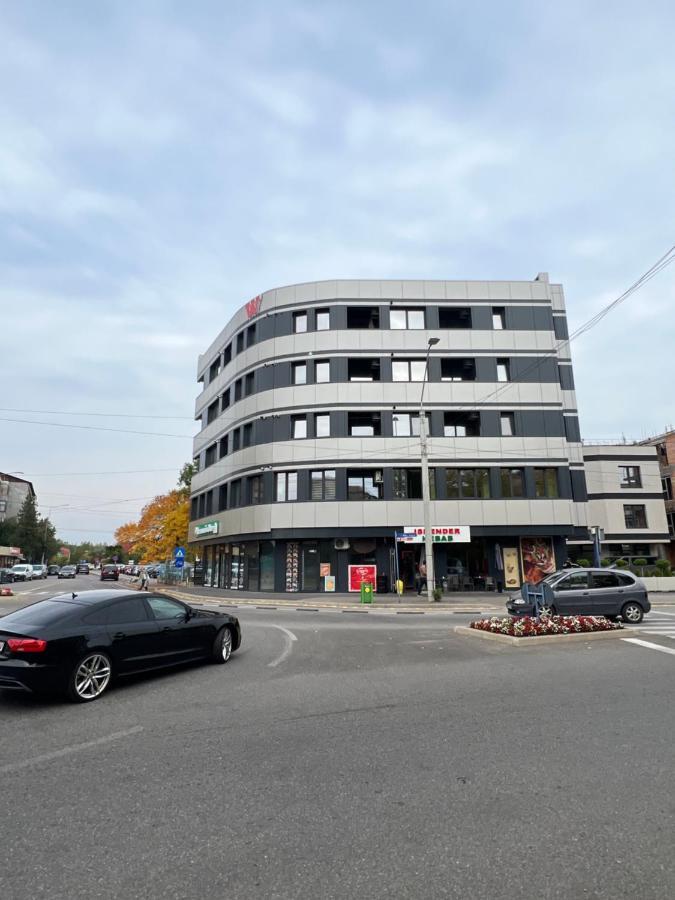 Ella Wings Apartahotel Drobeta Turnu Severin Exterior foto